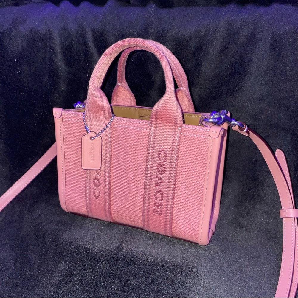 NWOT 🤍✨ 
Coach Mini Smith Tote Bag in Light Blush 🩷